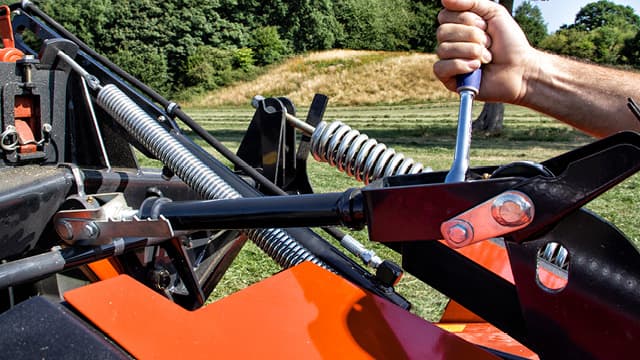 Ease of Adjustments and Maintenance