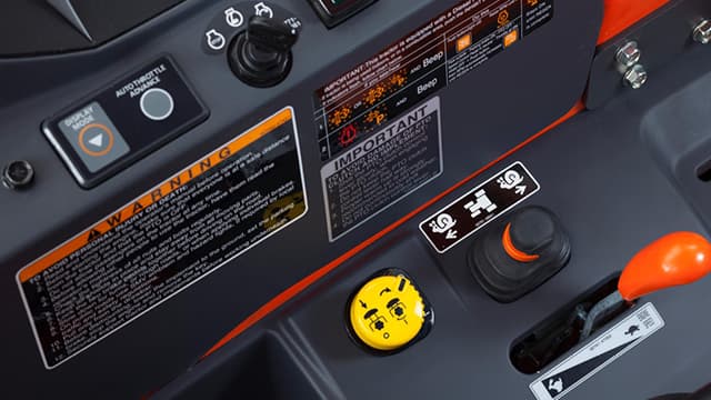 Backhoe crawling mode